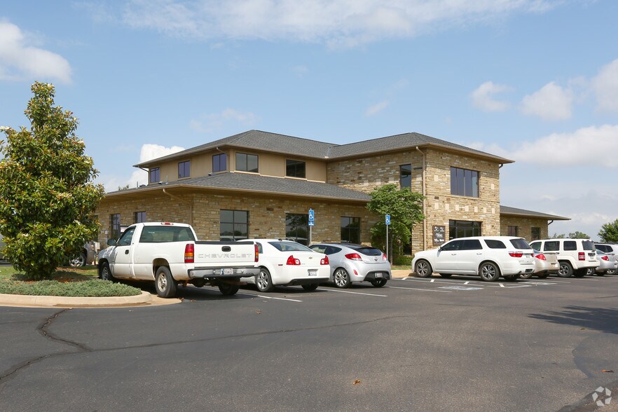 More Photos Of 2529 S Kelly Ave, Edmond Office For Lease