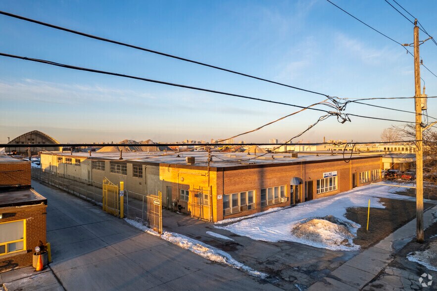 Primary Photo Of 119-121 Toryork Dr, Toronto Warehouse For Lease