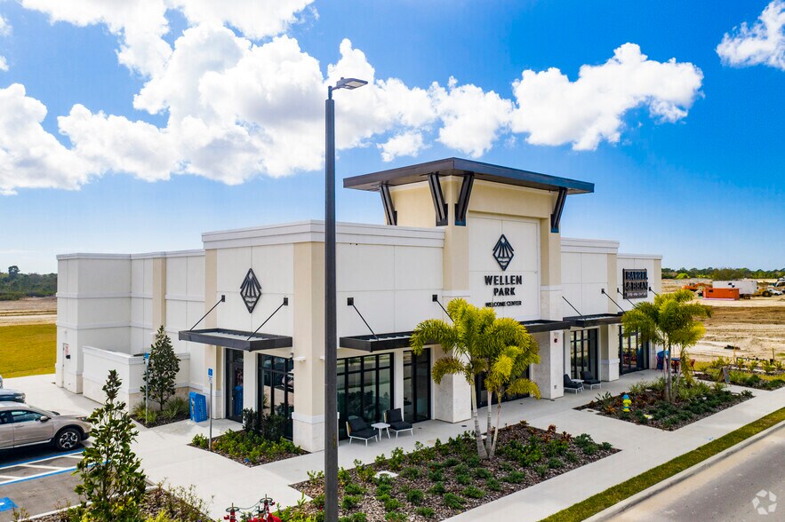 More Photos Of 12775 Mercado Dr, Venice Unknown For Lease