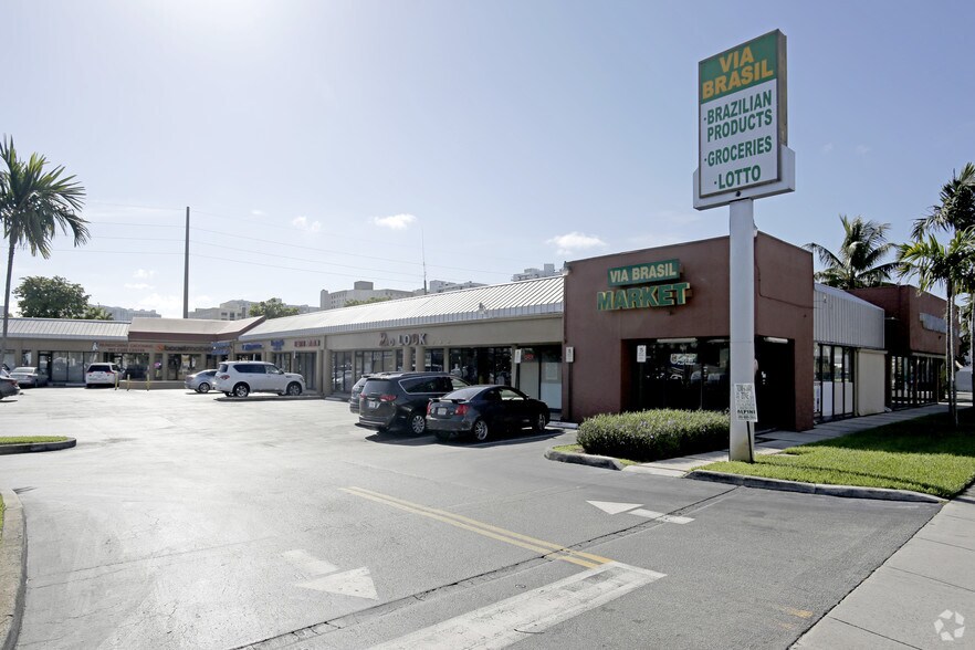 More Photos Of 18501-18557 W Dixie Hwy, Miami Storefront For Lease