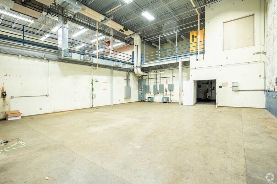 More Photos Of 3000 Kenskill Ave, Washington Court House Industrial For Lease
