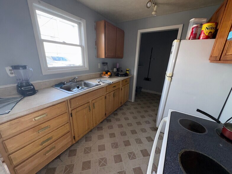 More Photos Of 473 N Goodman St, Rochester Storefront Retail Residential For Sale