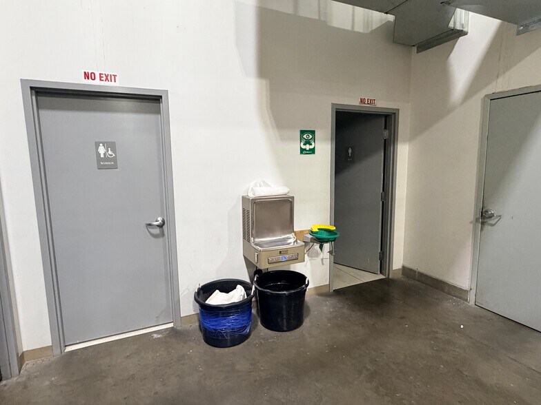 More Photos Of 1530 N 800 W, Logan Warehouse For Lease