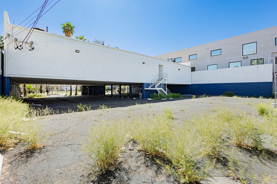 More Photos Of 714 S 4th St, Las Vegas Medical For Sale