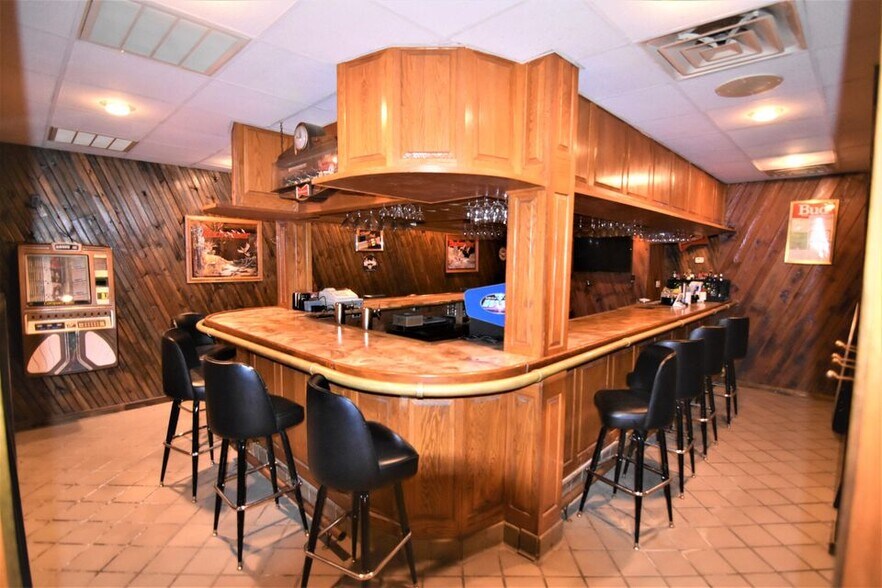 More Photos Of 109 S Folger St, Carrollton Restaurant For Sale