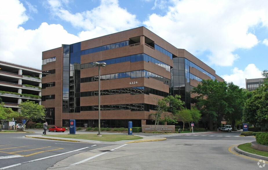 More Photos Of 4224 Houma Blvd, Metairie Medical For Lease