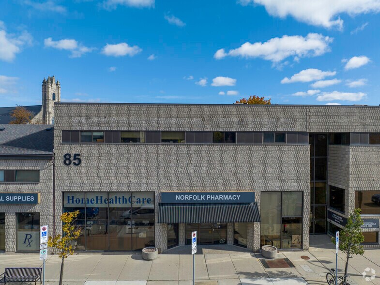 More Photos Of 85 Norfolk St, Guelph Medical For Lease