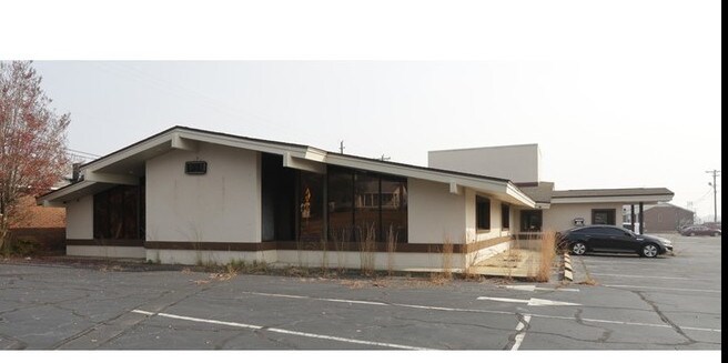 More Photos Of 351 Whitney Rd, Spartanburg Restaurant For Lease