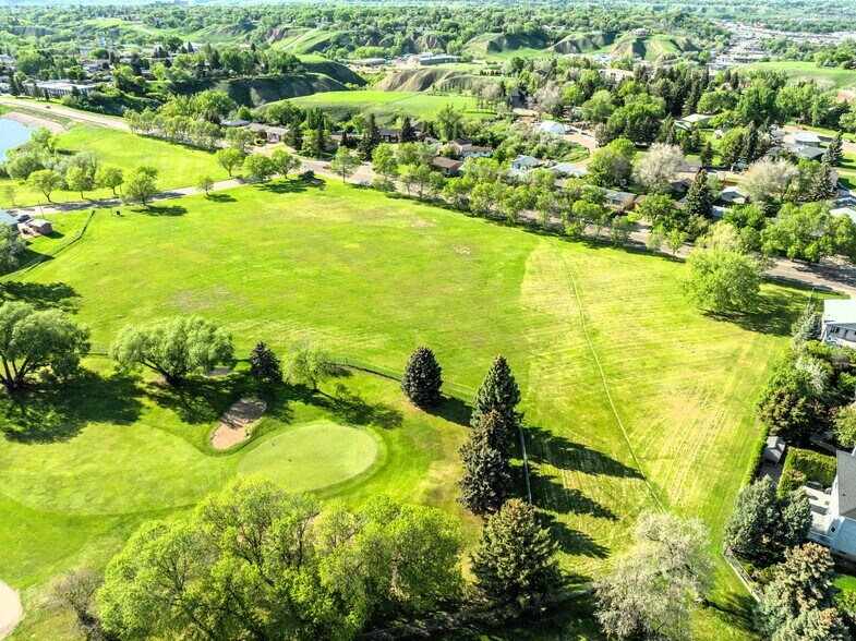 More Photos Of 352 Primrose SE dr, Medicine Hat Land For Sale