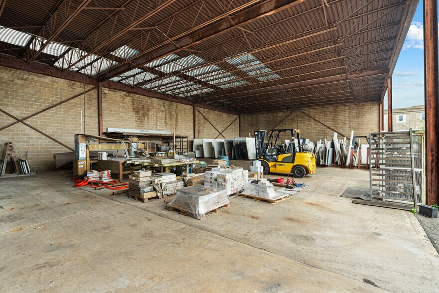 More Photos Of 600 W Main St, Norristown Showroom For Sale