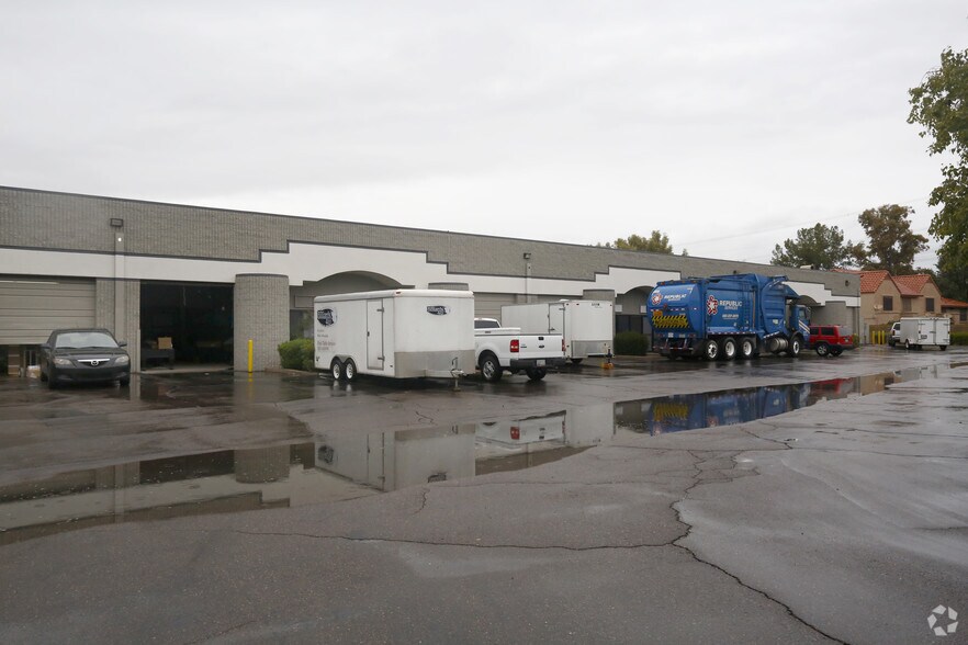 More Photos Of 224 E Chilton Dr, Chandler Warehouse For Lease