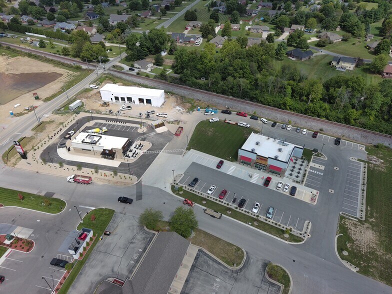 More Photos Of US 52 & S. 600 W., New Palestine Restaurant For Lease