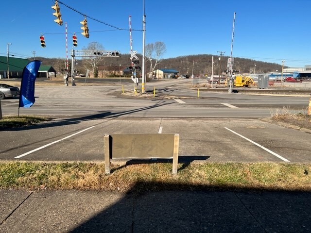 More Photos Of 1901 19th St, Nitro Medical For Lease