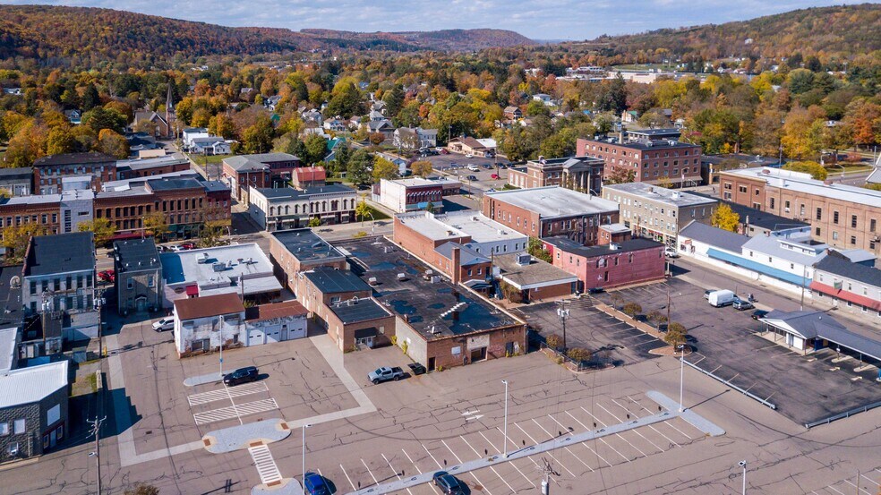 More Photos Of 36 Liberty St, Bath Storefront Retail Office For Sale