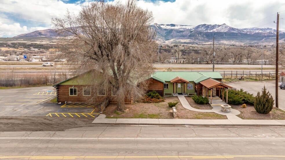 More Photos Of 315 E 1st St, Parachute Freestanding For Sale