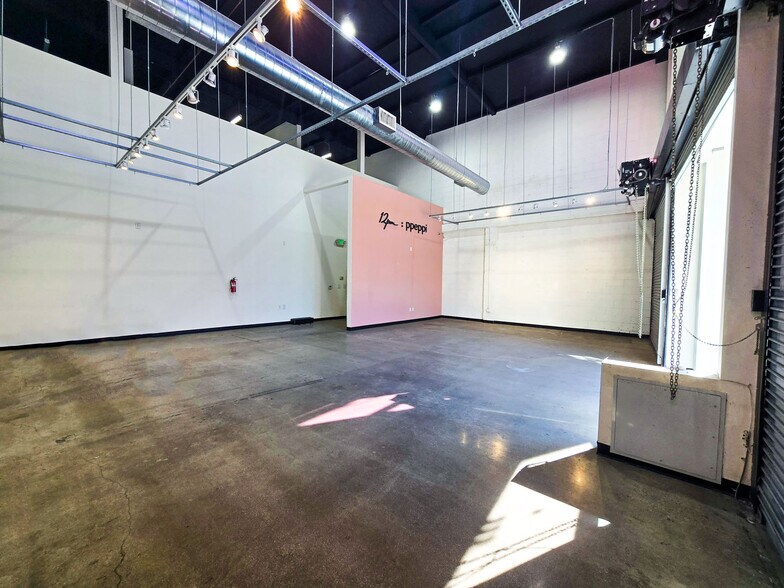 More Photos Of 777 Pico Blvd, Los Angeles General Retail For Sale