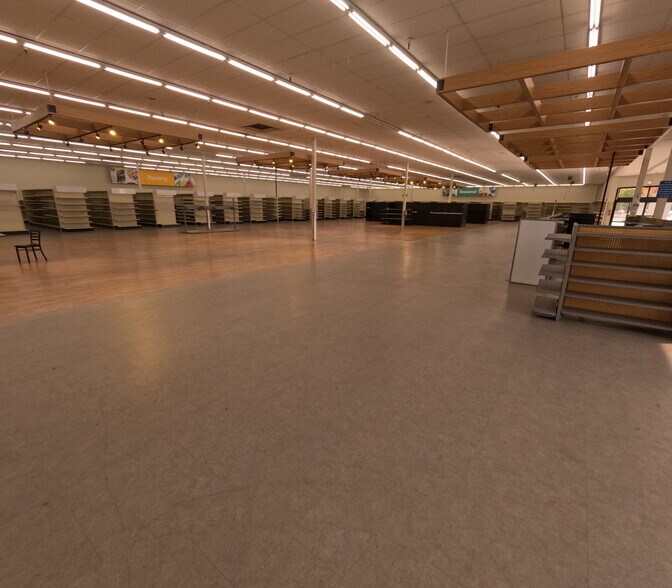 More Photos Of 8539 Elk Grove Blvd, Elk Grove Freestanding For Lease