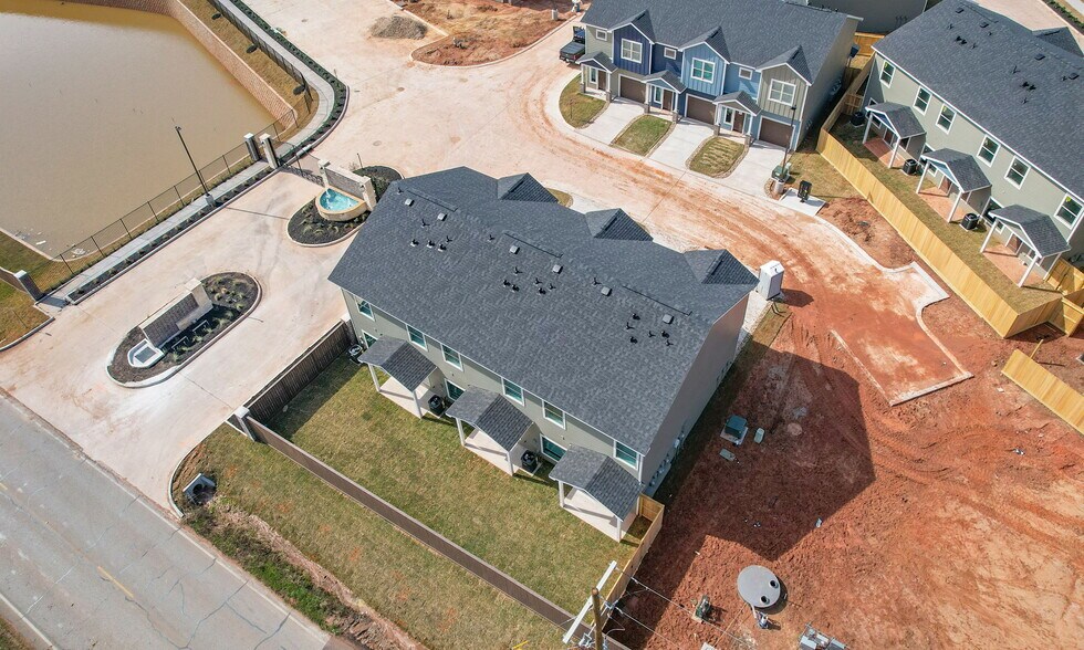 More Photos Of 14010 Longstreet rd, Willis Apartments For Sale