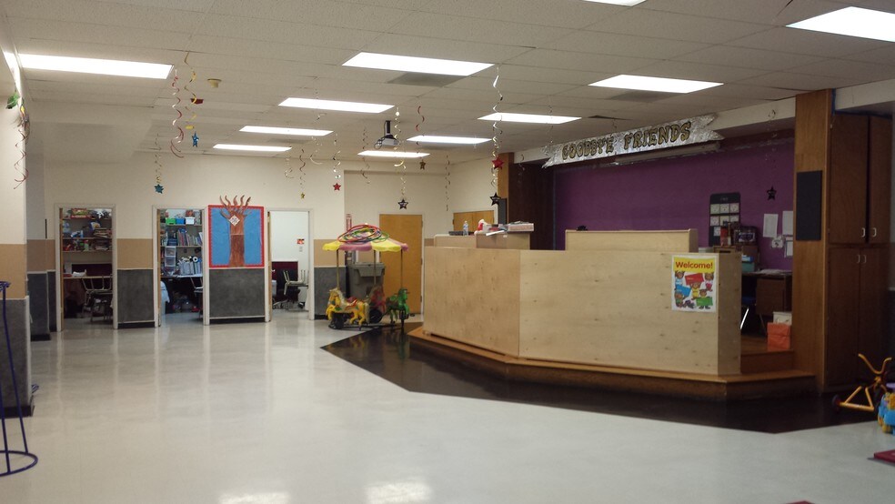 More Photos Of 80 Woodrow Rd, Staten Island Daycare Center For Lease