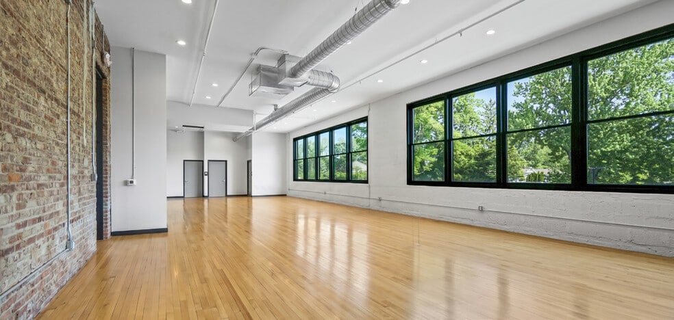 More Photos Of 215 Broad St, Eatontown Office For Lease