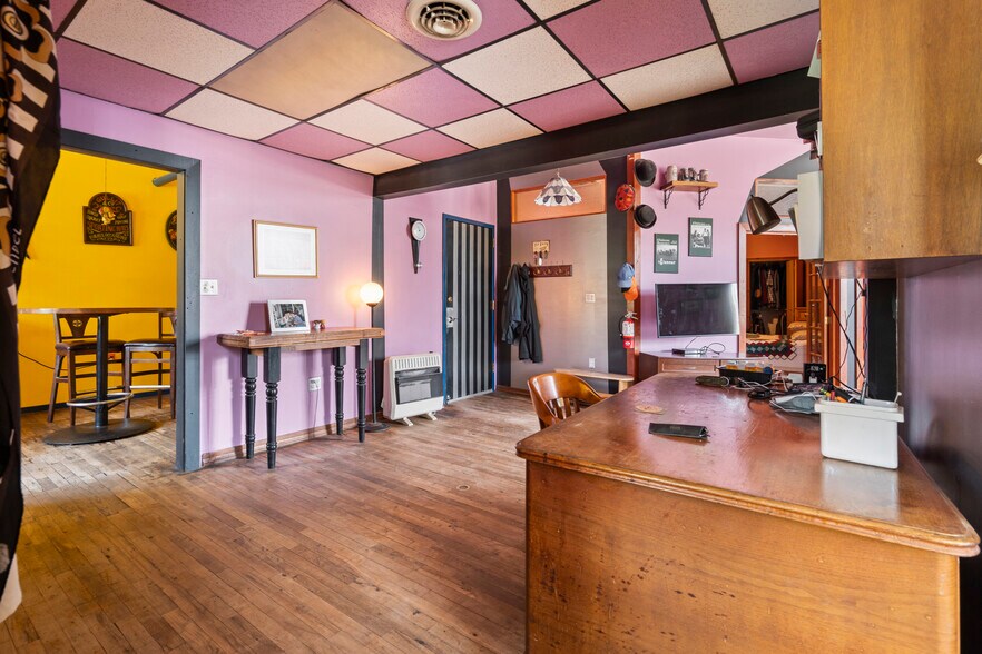 More Photos Of 500 Bridge St, Weissport Restaurant For Sale