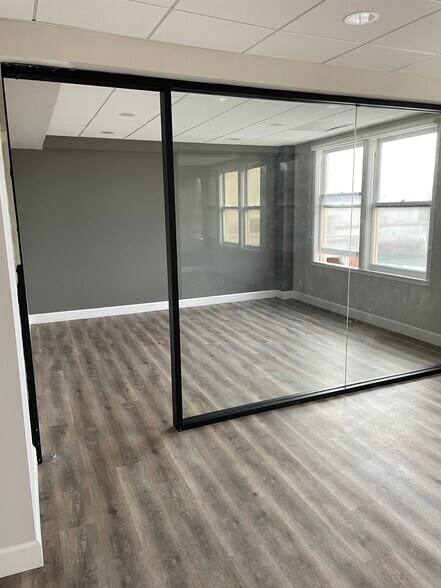 More Photos Of 110 E Wilshire Ave, Fullerton Office For Lease