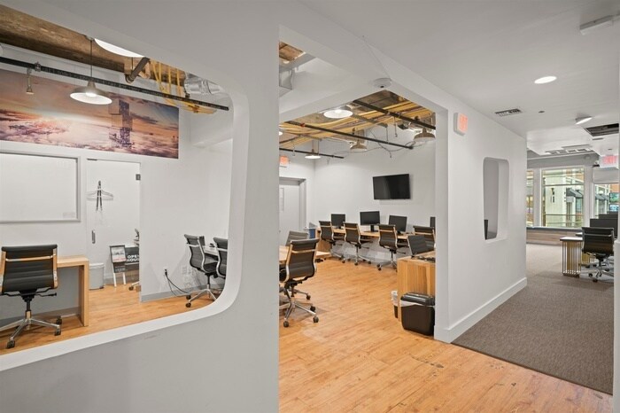 More Photos Of 140 Bay St, Jersey City Apartments For Lease