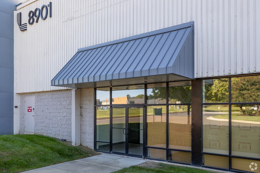 More Photos Of 8901 Yellow Brick Rd, Rosedale Warehouse For Lease