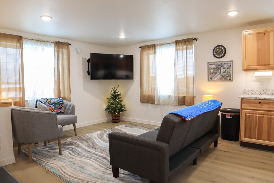 More Photos Of 2371 Dewitt Dr, North Pole Warehouse For Sale