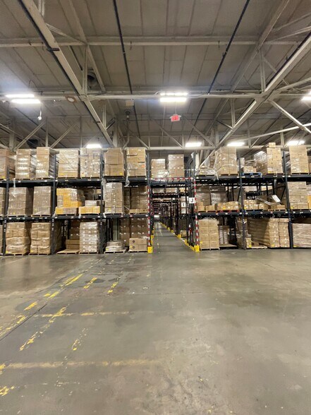 More Photos Of 114 Tived Ln E, Edison Distribution For Sale