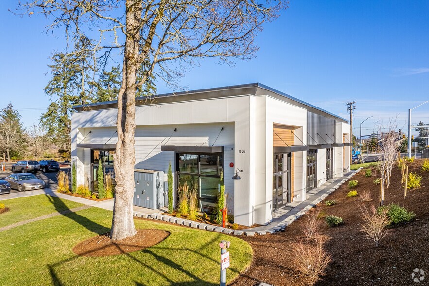 More Photos Of 1221-1233 River Bend Rd, Salem Storefront Retail Office For Lease