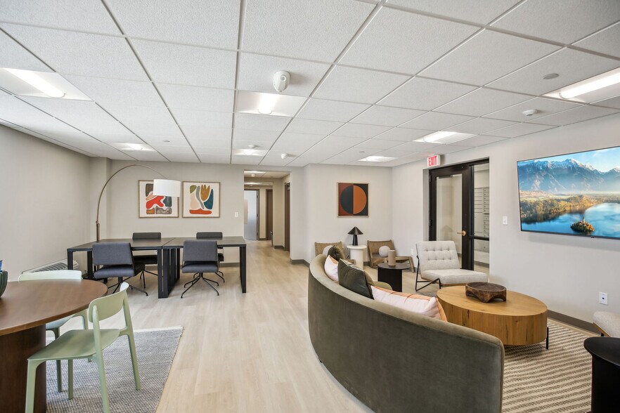 More Photos Of 34911 Van Dyke Ave, Sterling Heights Apartments For Lease