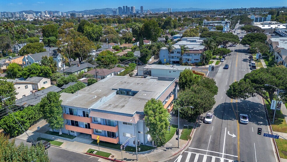 More Photos Of 11825 National Blvd, Los Angeles Apartments For Sale