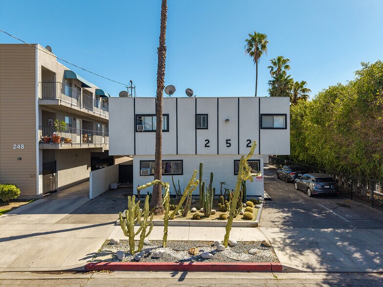 More Photos Of 252 W Elm Ave, Burbank Apartments For Sale