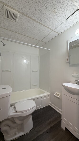 More Photos Of 2072 Elm Ave, Cincinnati Apartments For Sale