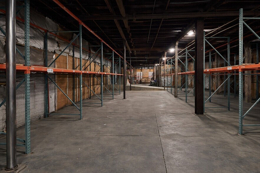 More Photos Of 432 N Royal St, Jackson Warehouse For Lease