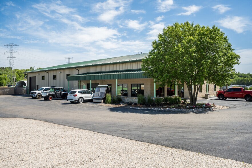 More Photos Of 2101 Route 176, Prairie Grove Showroom For Sale