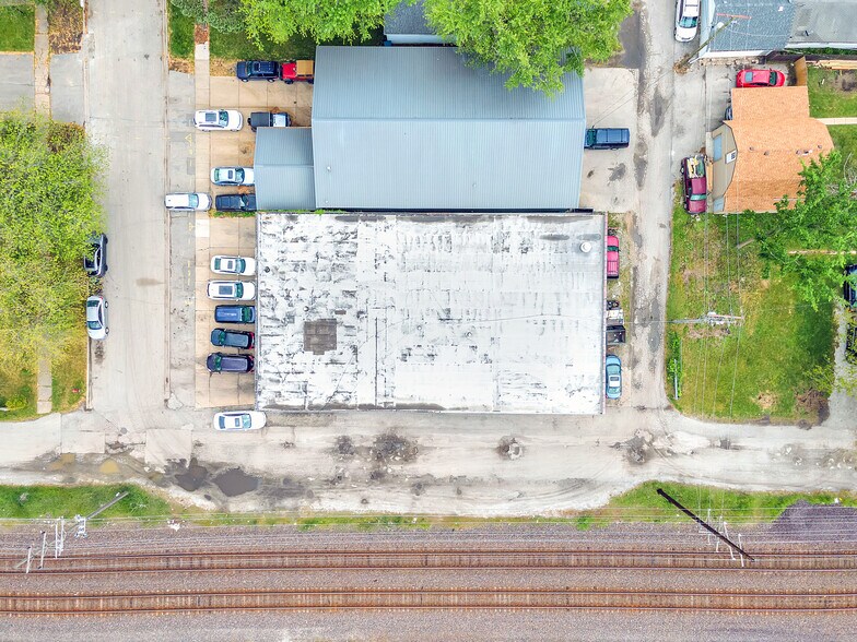 More Photos Of 26 E 34th Pl, Steger Auto Repair For Lease