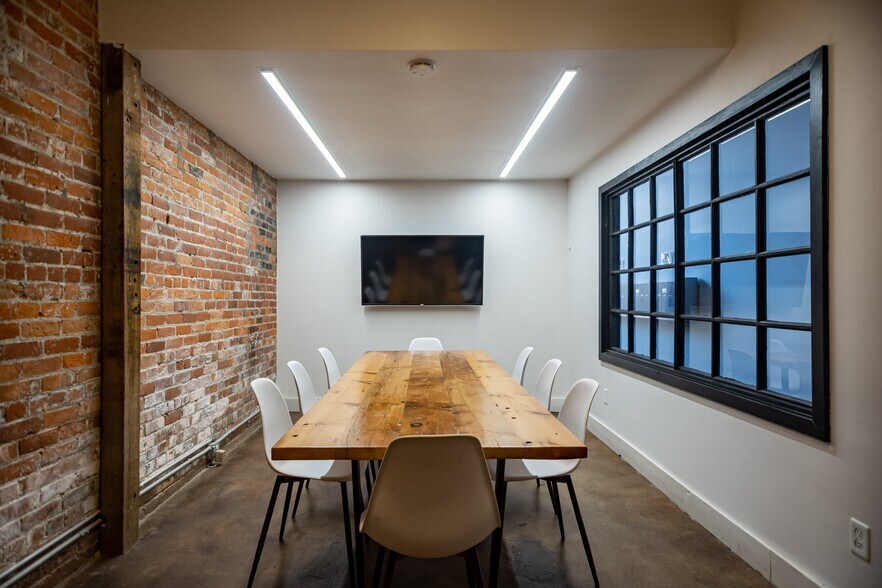 More Photos Of 1938 Franklin St, Detroit Loft Creative Space For Sale