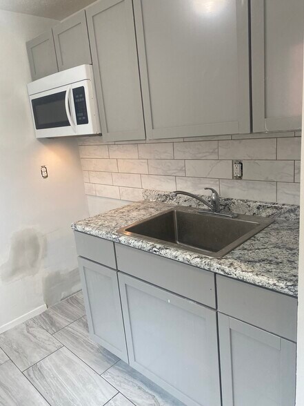 More Photos Of 1734-1750 W 28th St, Cleveland Apartments For Sale