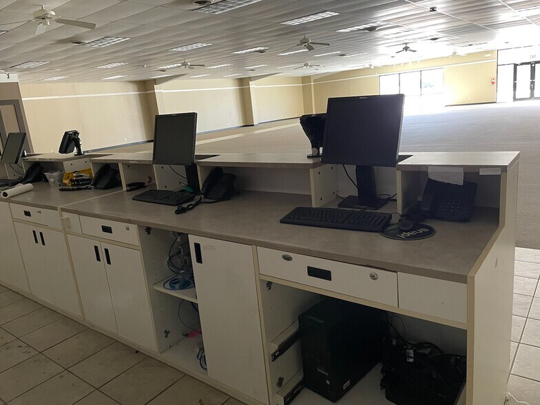 More Photos Of 435 S Main St, Swainsboro Freestanding For Sale