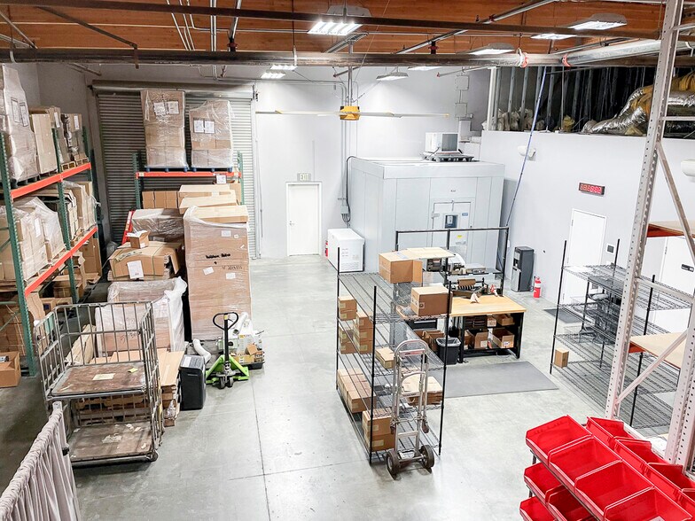 More Photos Of 11390 Knott St, Garden Grove Warehouse For Sale