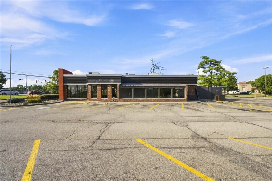 More Photos Of 11960 Lebanon Rd, Cincinnati Fast Food For Sale