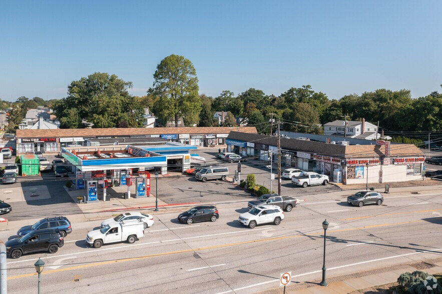 Primary Photo Of 2803-2815 Merrick Rd, Bellmore Unknown For Lease