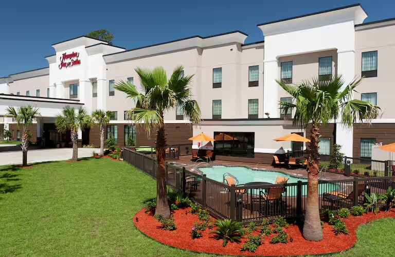 More Photos Of 6896 Highway 1, Mansura Hotel For Sale