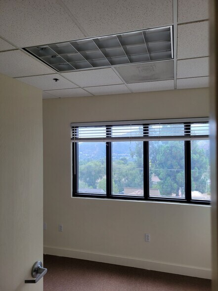 More Photos Of 2600 Foothill Blvd, La Crescenta Office For Lease