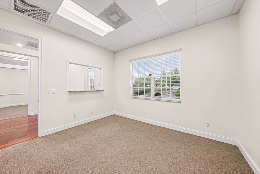 More Photos Of 2505 Seven Springs Blvd, New Port Richey Medical For Lease