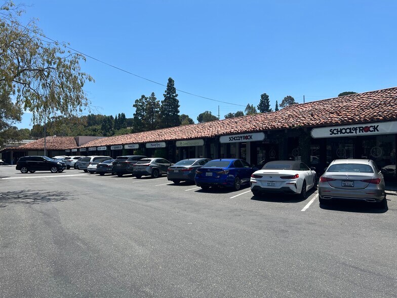 More Photos Of 811-897 Silver Spur Rd, Rolling Hills Estates Unknown For Lease