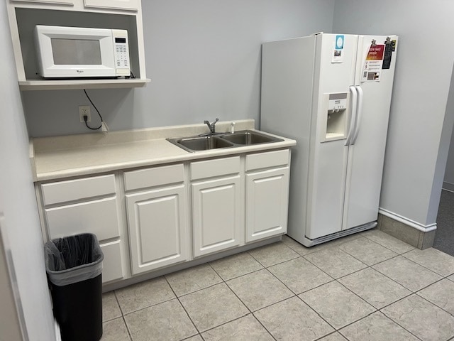 More Photos Of 14701 Cumberland Rd, Noblesville Research And Development For Lease