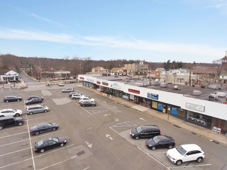 More Photos Of 170-172 S Main St, New City General Retail For Lease